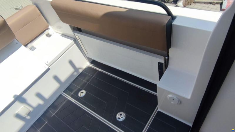 Marine Time QX650 Pilot House