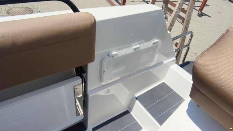 Marine Time QX650 Pilot House