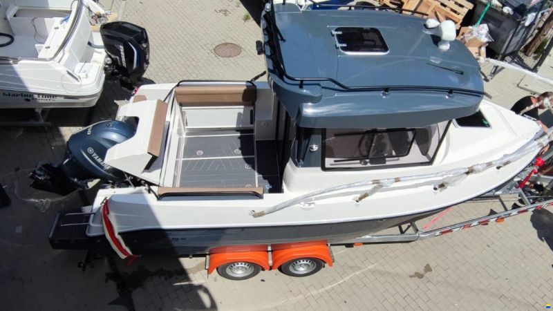 Marine Time QX650 Pilot House