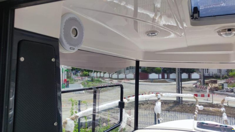 Marine Time QX650 Pilot House