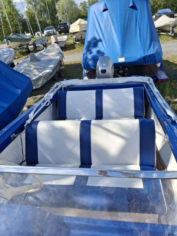 Schweizer Bateaux Saphir II