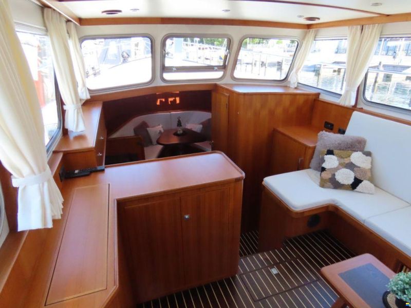 Barkas Consonant 1100 AK