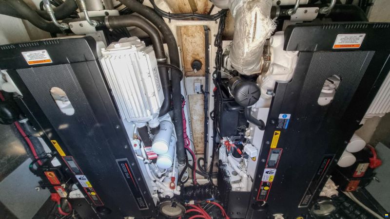 Regal 4060 Commodore