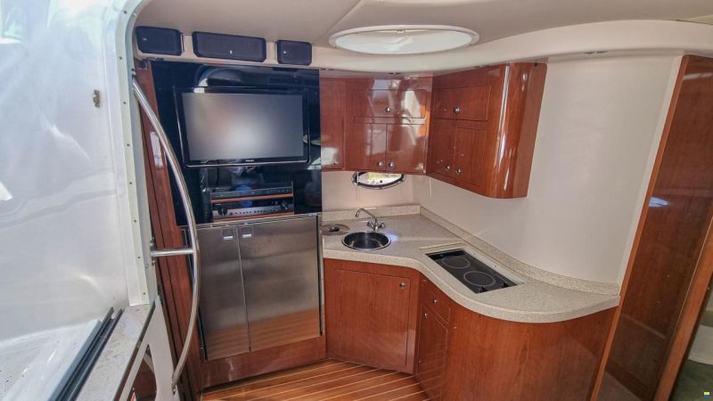 Regal 4060 Commodore