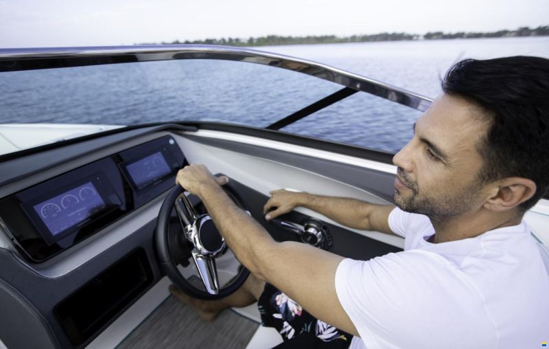 Regal LS4 Surf 2.0 Ultimate Hensa Edition