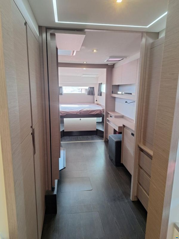 Fountaine Pajot Elba 45