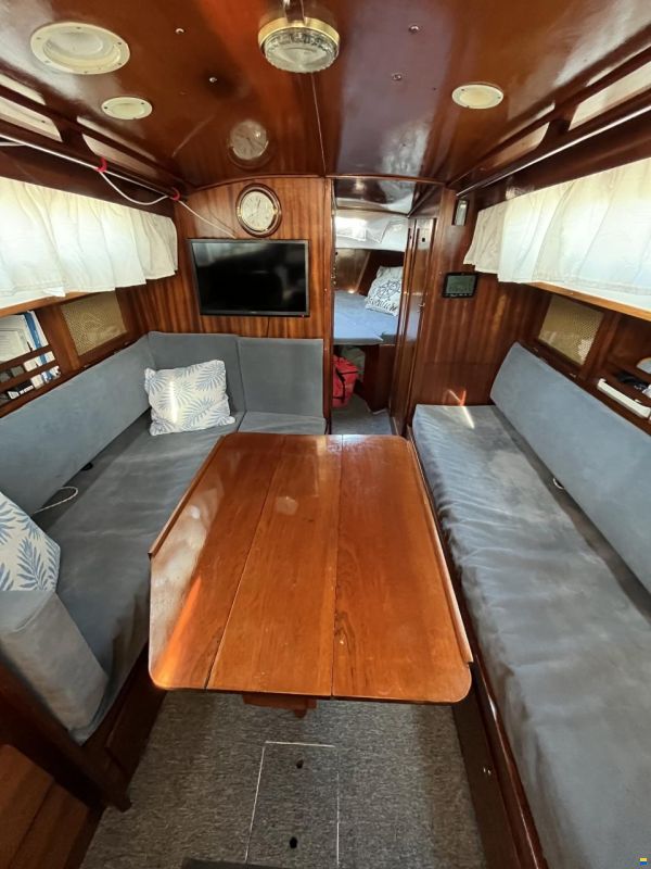 Athena 30