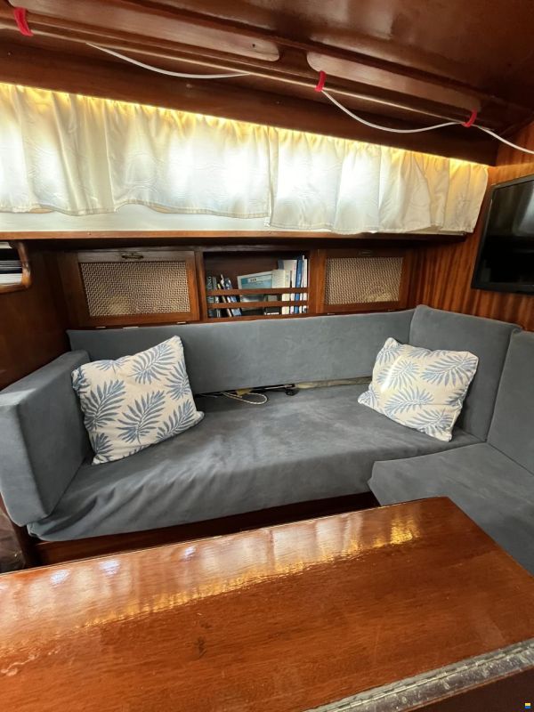 Athena 30