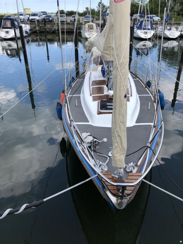Athena 30