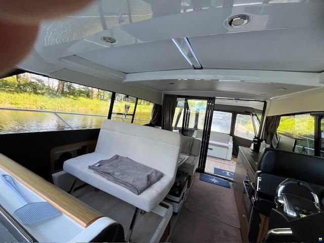Jeanneau NC 11