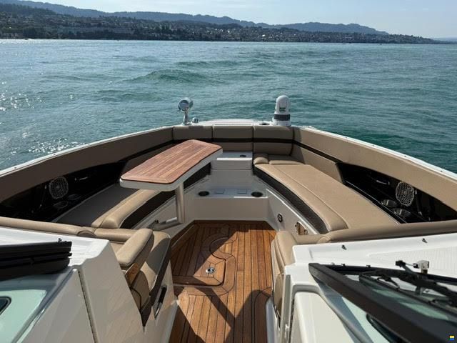 Sea Ray 350 SLX