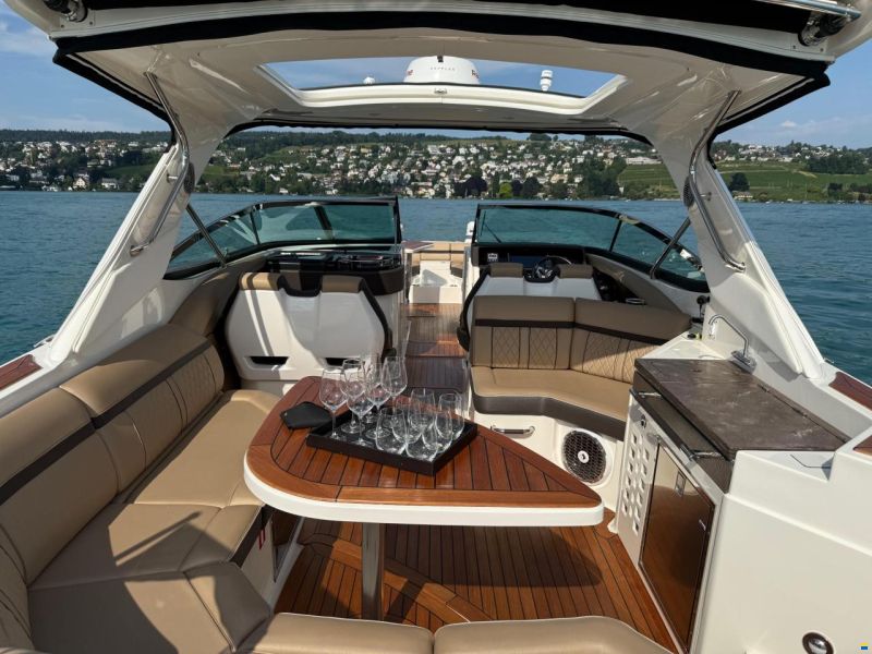Sea Ray 350 SLX