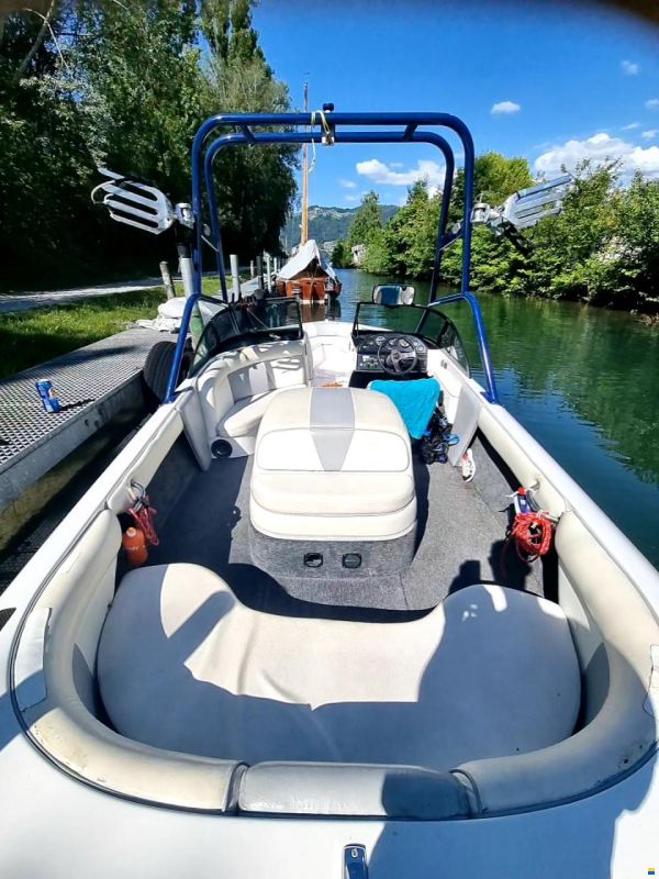 Moomba Mobius