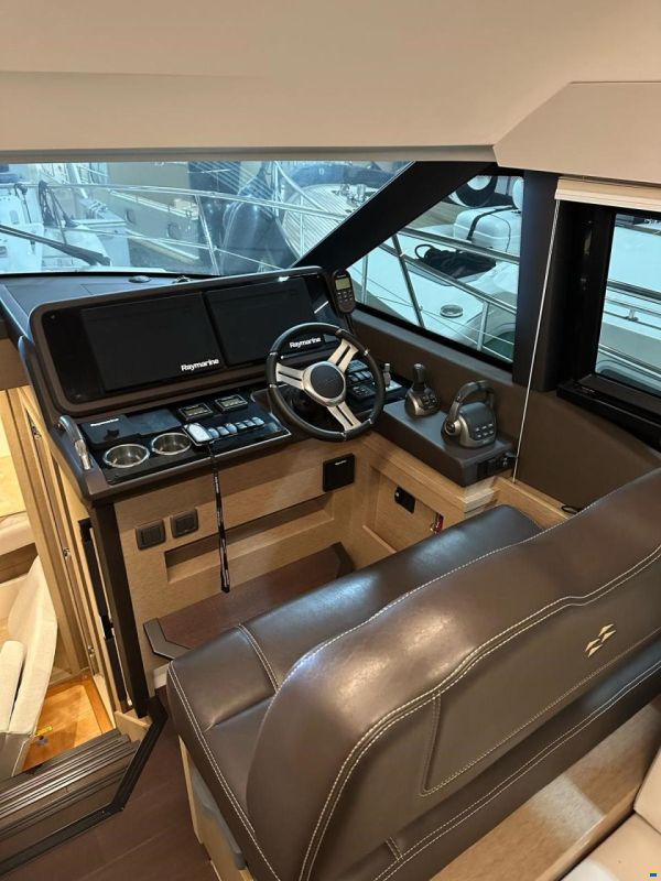 Prestige 460