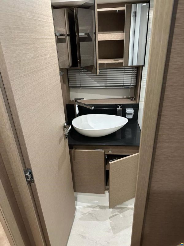 Prestige 460