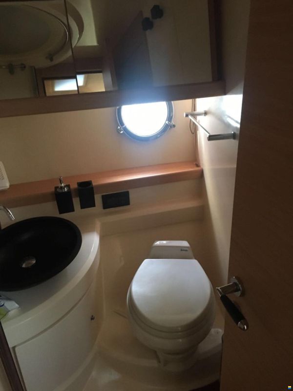 Azimut 43 FLY - BJ. 2007 - NUR 450 BSTD