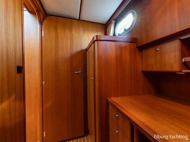 Sturier 480 AC - Vast Stuurhuis