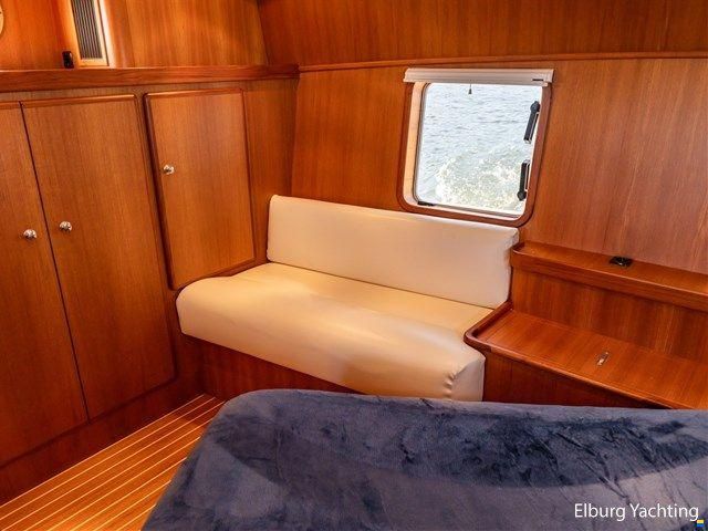 Sturier 480 AC - Vast Stuurhuis