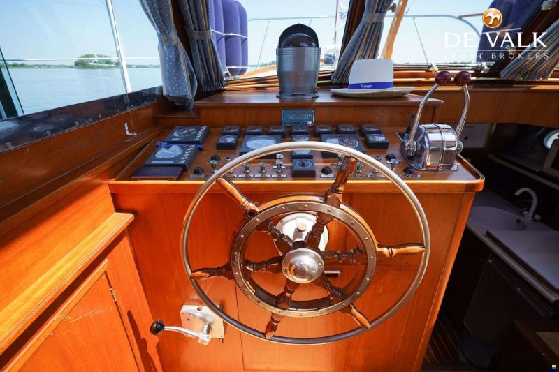 Feadship Van Lent
