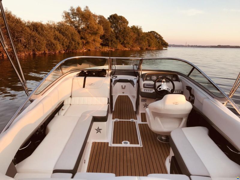 Regal 2300