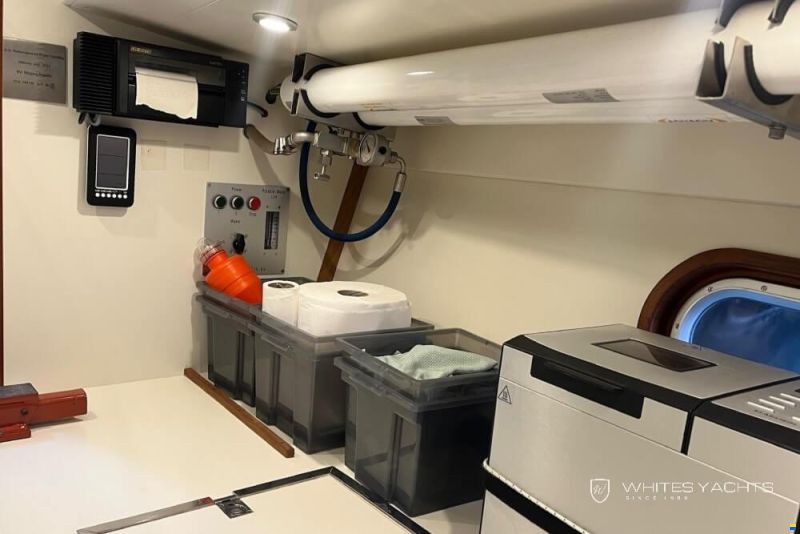 B60 Pilot House