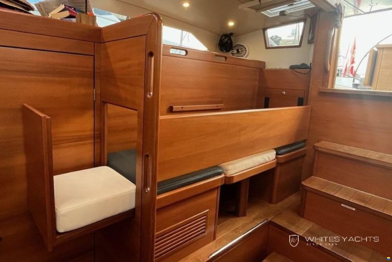 B60 Pilot House