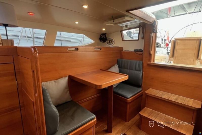 B60 Pilot House