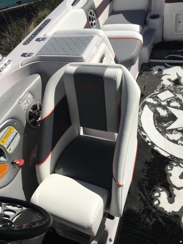 Nautique Correct Craft Nautique 220 Team Edition