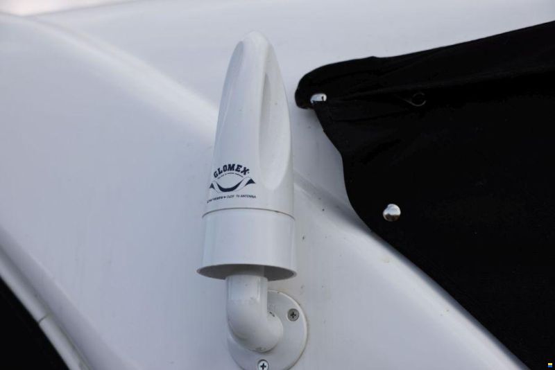 Coral 750 Hard Top