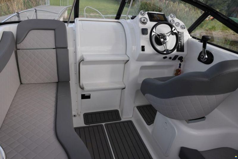 Coral 750 Hard Top