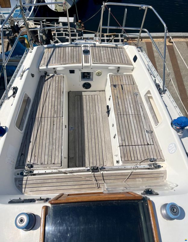 Athena 34