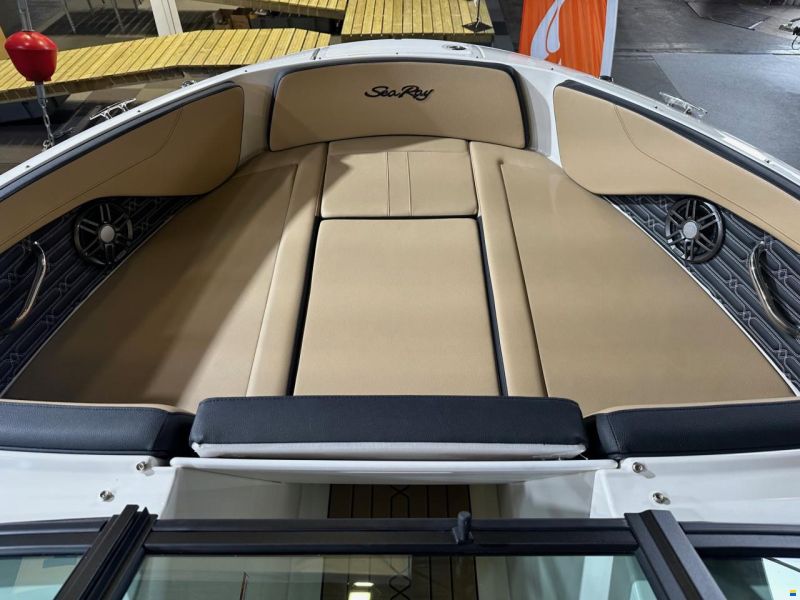 Sea Ray SPX 210 New model