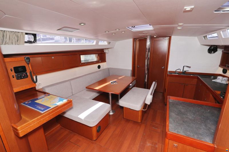 Beneteau Oceanis 48