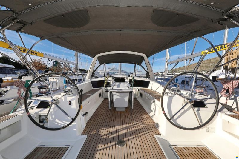 Beneteau Oceanis 48