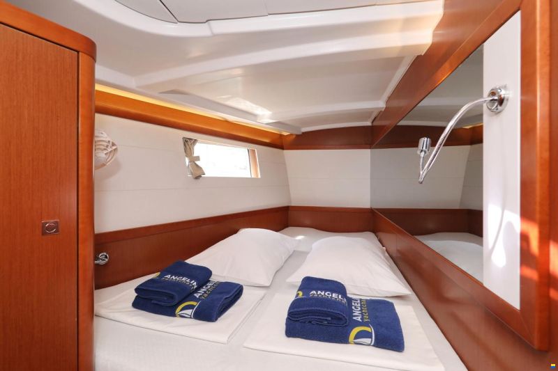 Beneteau Oceanis 48