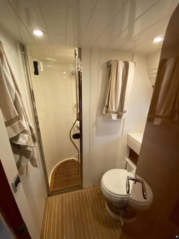 Princess 61