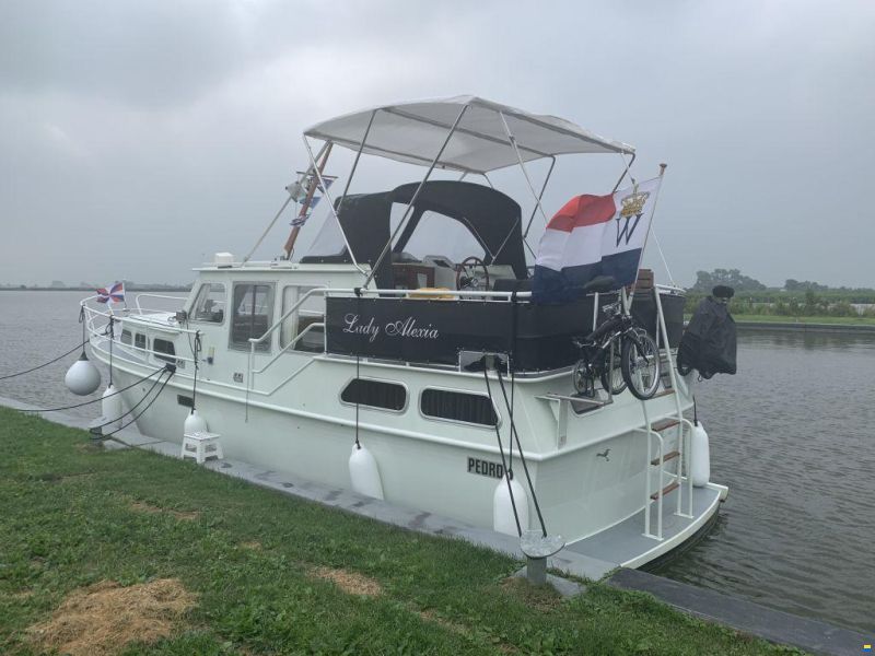 Pedro-Boat 30