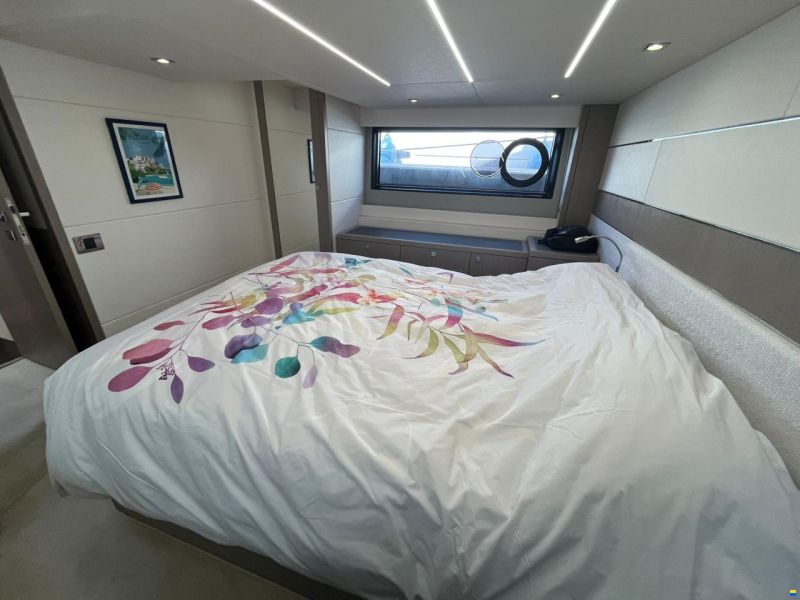 Sunseeker Predator 50
