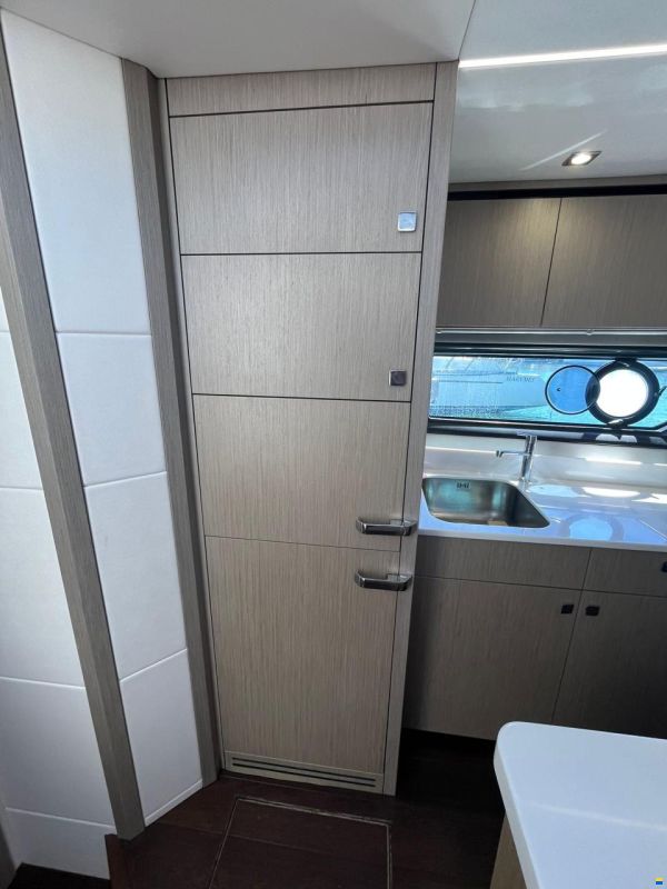 Sunseeker Predator 50
