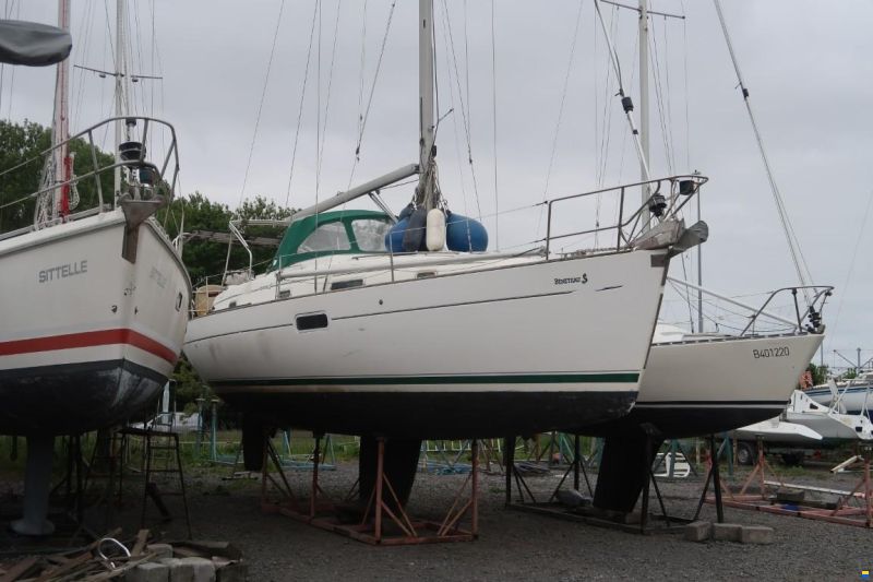 Beneteau Oceanis 36CC