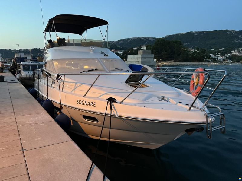 Sealine F42/5
