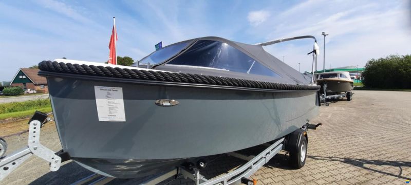 Corsiva 650 TENDER