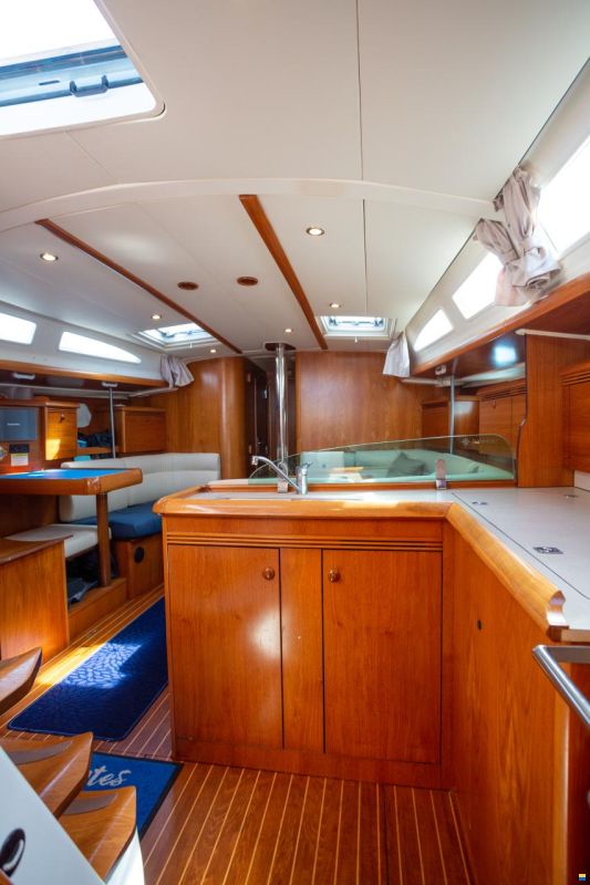 Jeanneau Sun Odyssey 43 Legende