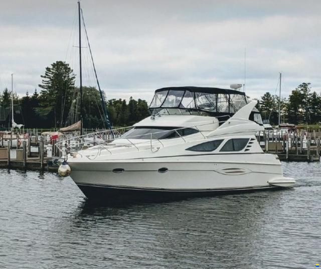 Silverton 43 Sport Bridge