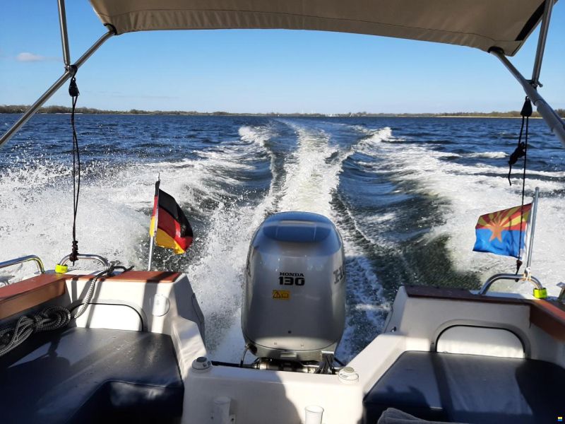 Bayliner Trophy