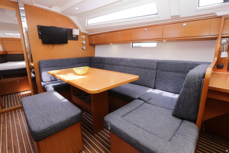 Bavaria Cruiser 41