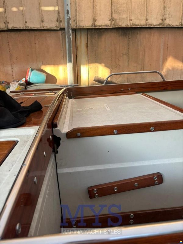 Boston Whaler 22 Outrage