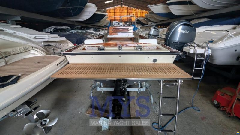 Boston Whaler 22 Outrage
