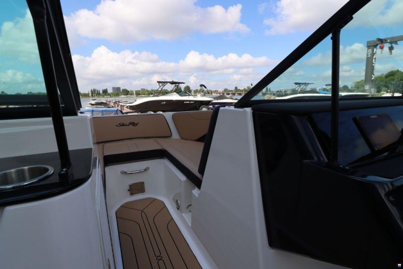 Sea Ray SPX 190