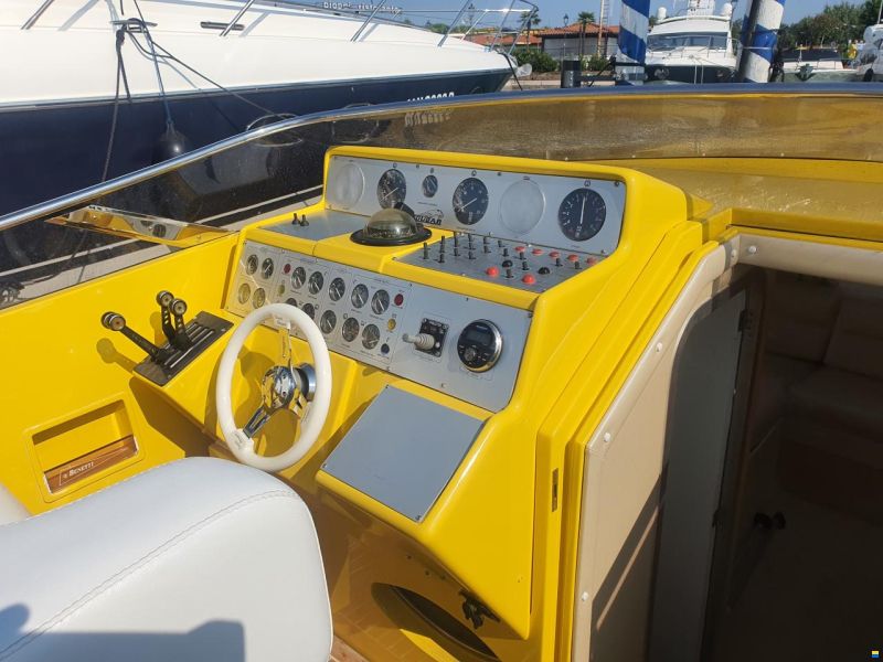 Benetti Couger 40